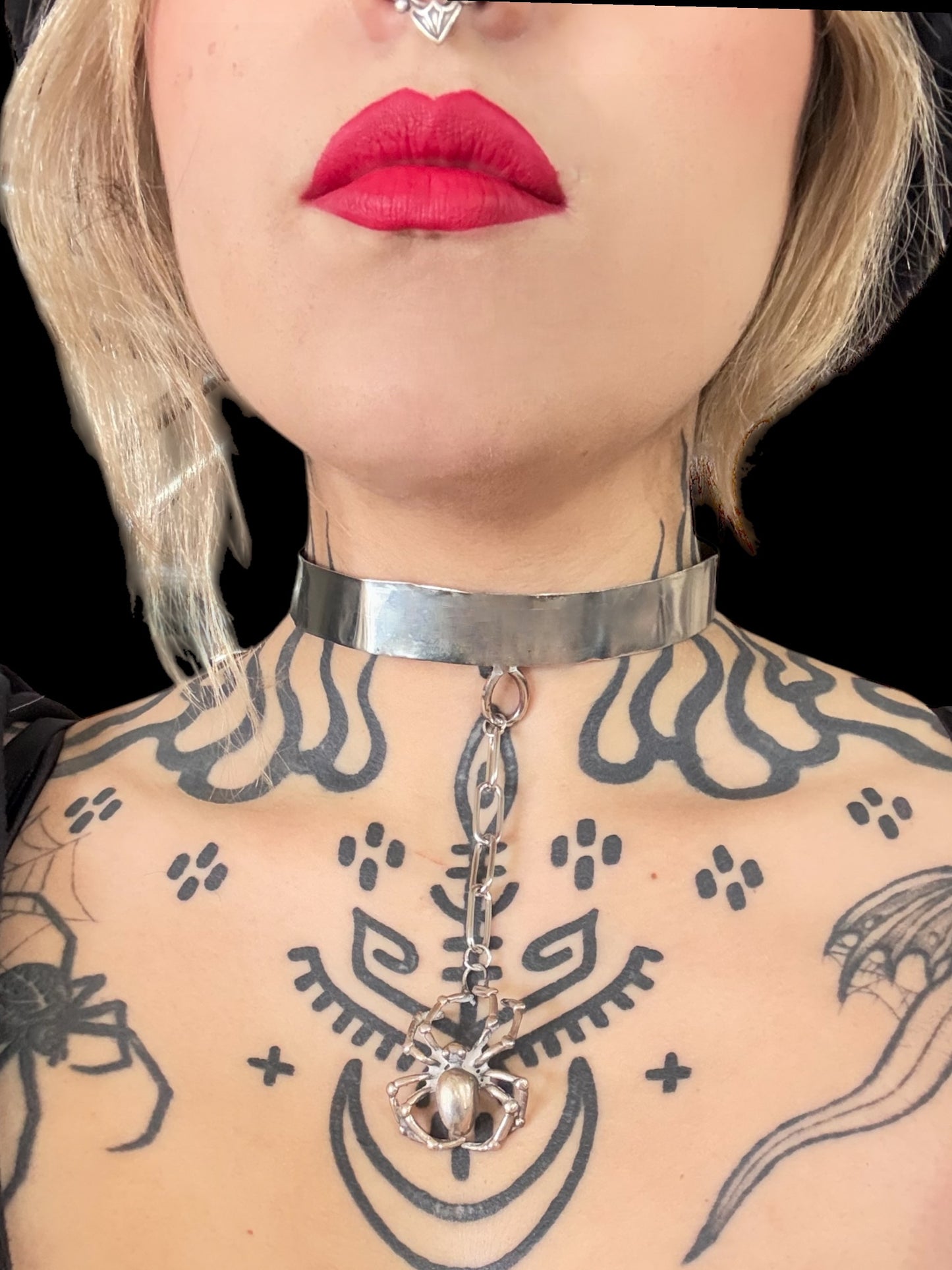 Venom Shield Choker