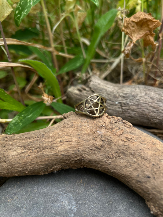 Pentagram Ring in Bronze